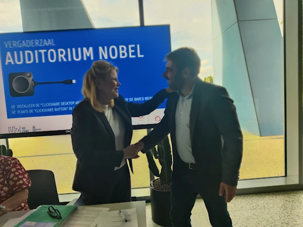 EAOHP and EASOM signing memorandum of understanding